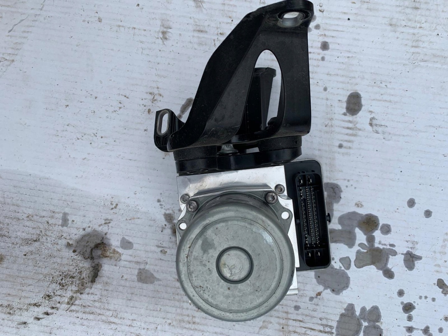 IDEALNY control unit pump ABS MERCEDES W167 RADAR 1