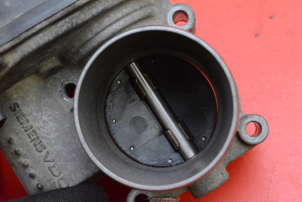 Valvola a farfalla 03C133062C VW GOLF 5 V 1.4 16V 80 KM 03-09