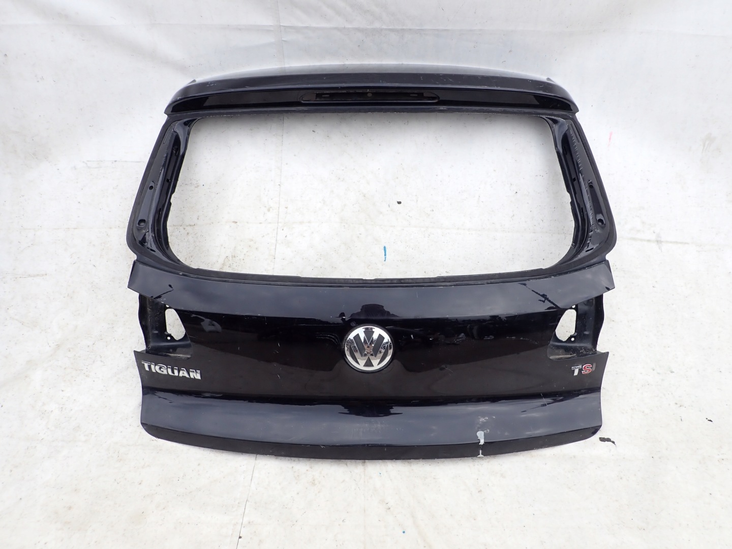 VW TIGUAN and 1 07-16 trunk door boot