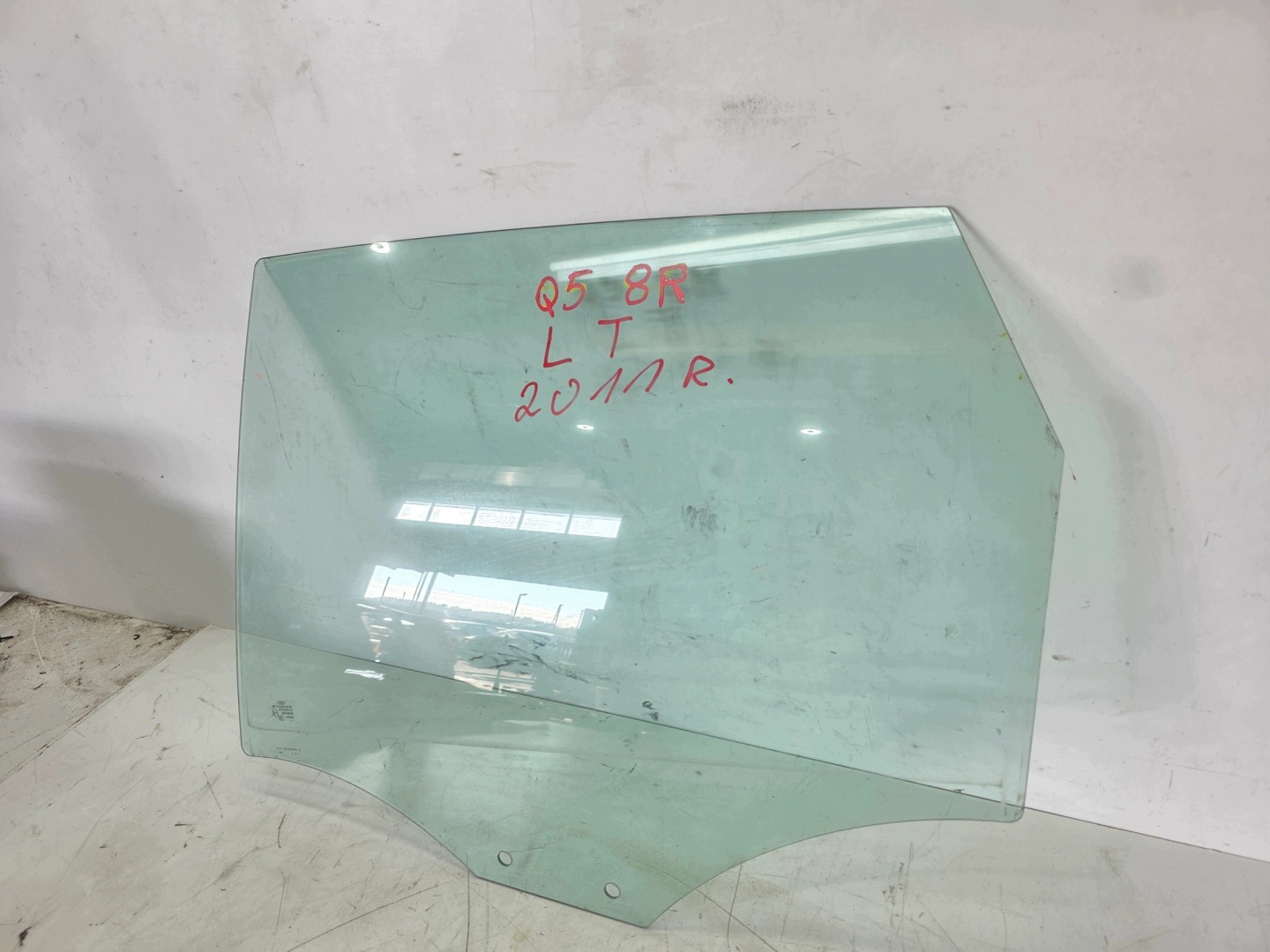 window side door left rear part AUDI Q5 8R 2011 year original