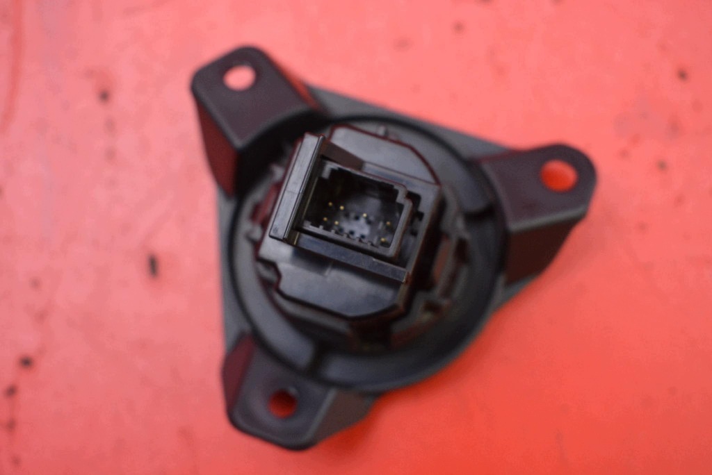 button START/STOP PILOT 55446-02610 TOYOTA COROLLA E21 1.8 HYBRID 98 KM
