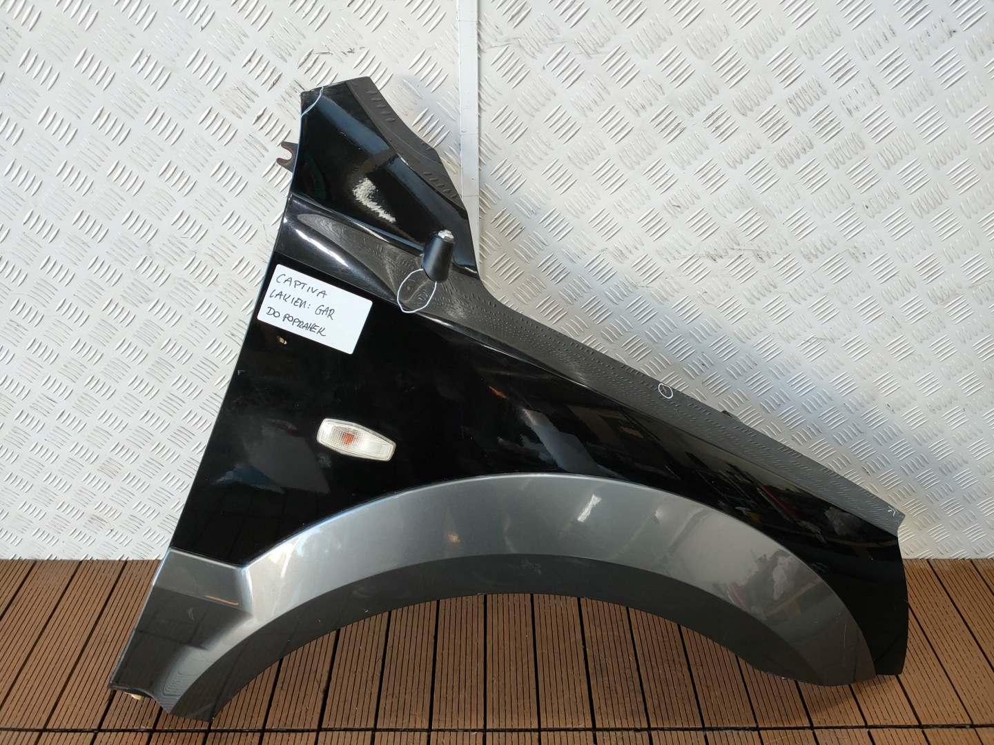 CHEVROLET CAPTIVA and 06-10 fender front right front colour GAR