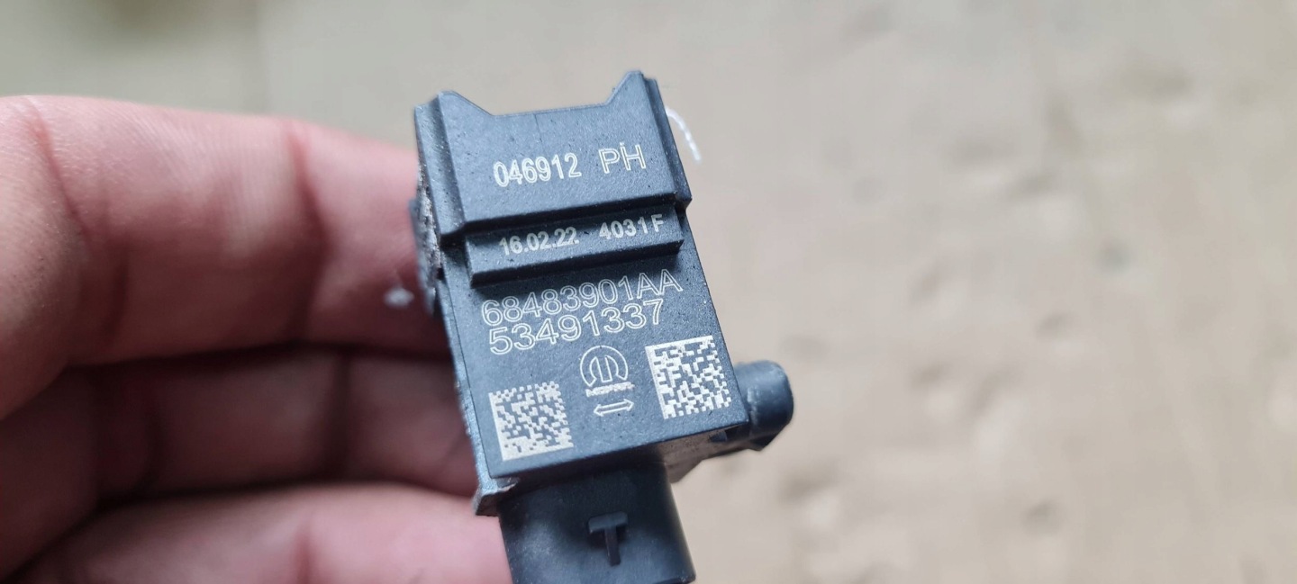 Chrysler Pacifica 2022 Crashsensor Drucksensor UDERZENIOWY Connector Contact 68483901AA