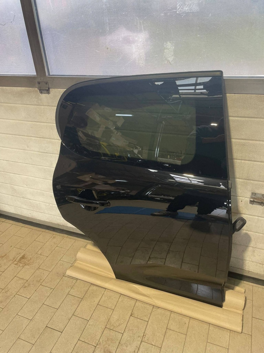 portière arrière arrière prise droit Renault Twingo e-tech TEGNE noir
