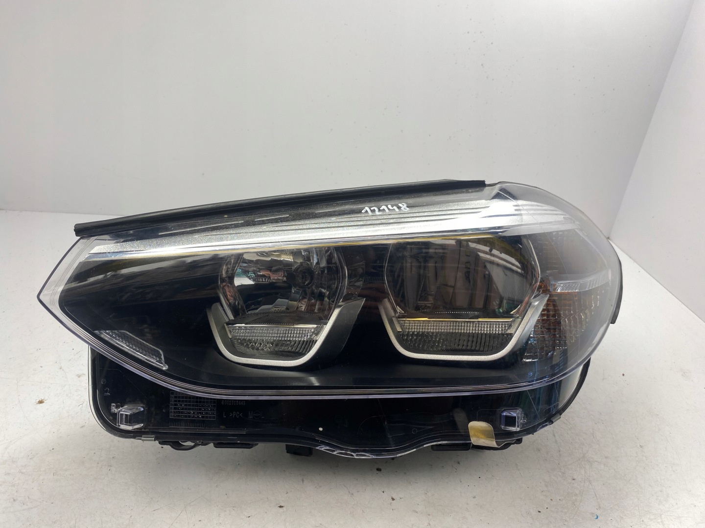 BMW X3 G01 light left H7 8739641