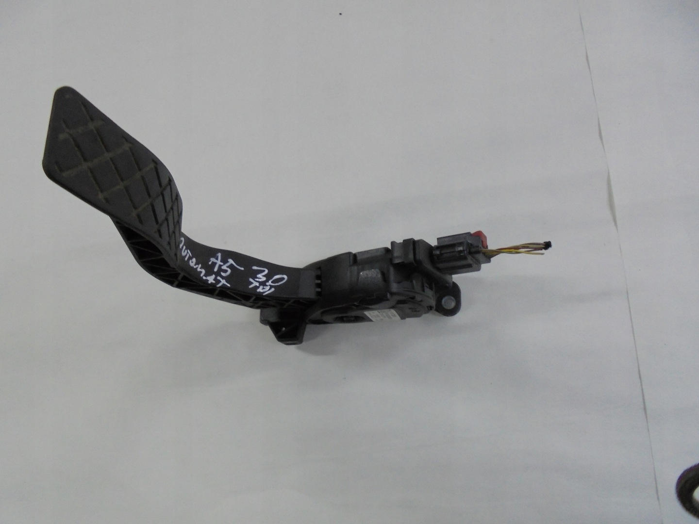 AUDI A5 A6 C7 A7 3,0 TDI ACCELERATOR PEDAL 07-16R