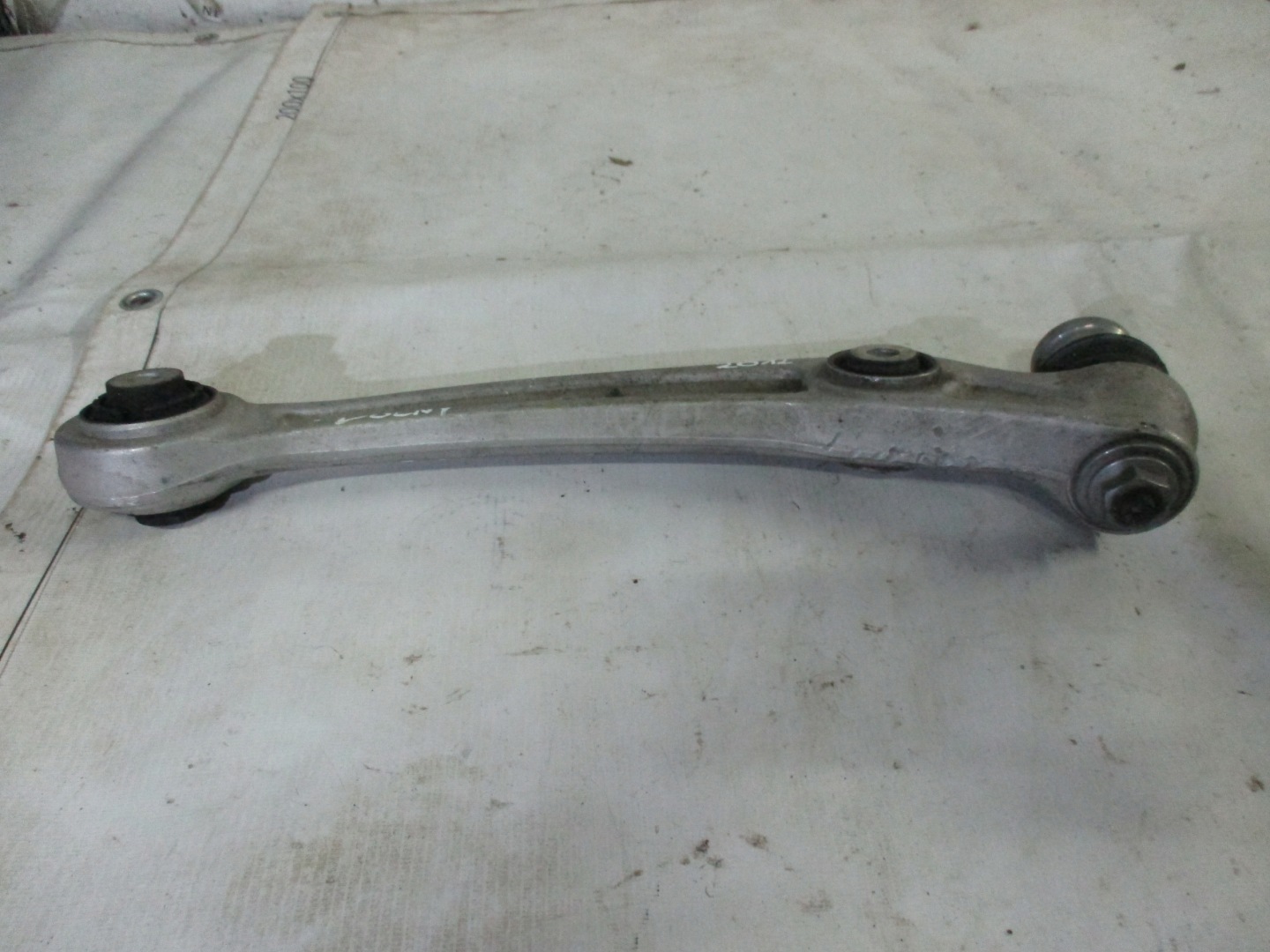arm left lower front front Audi A4 B8 8K0407155C