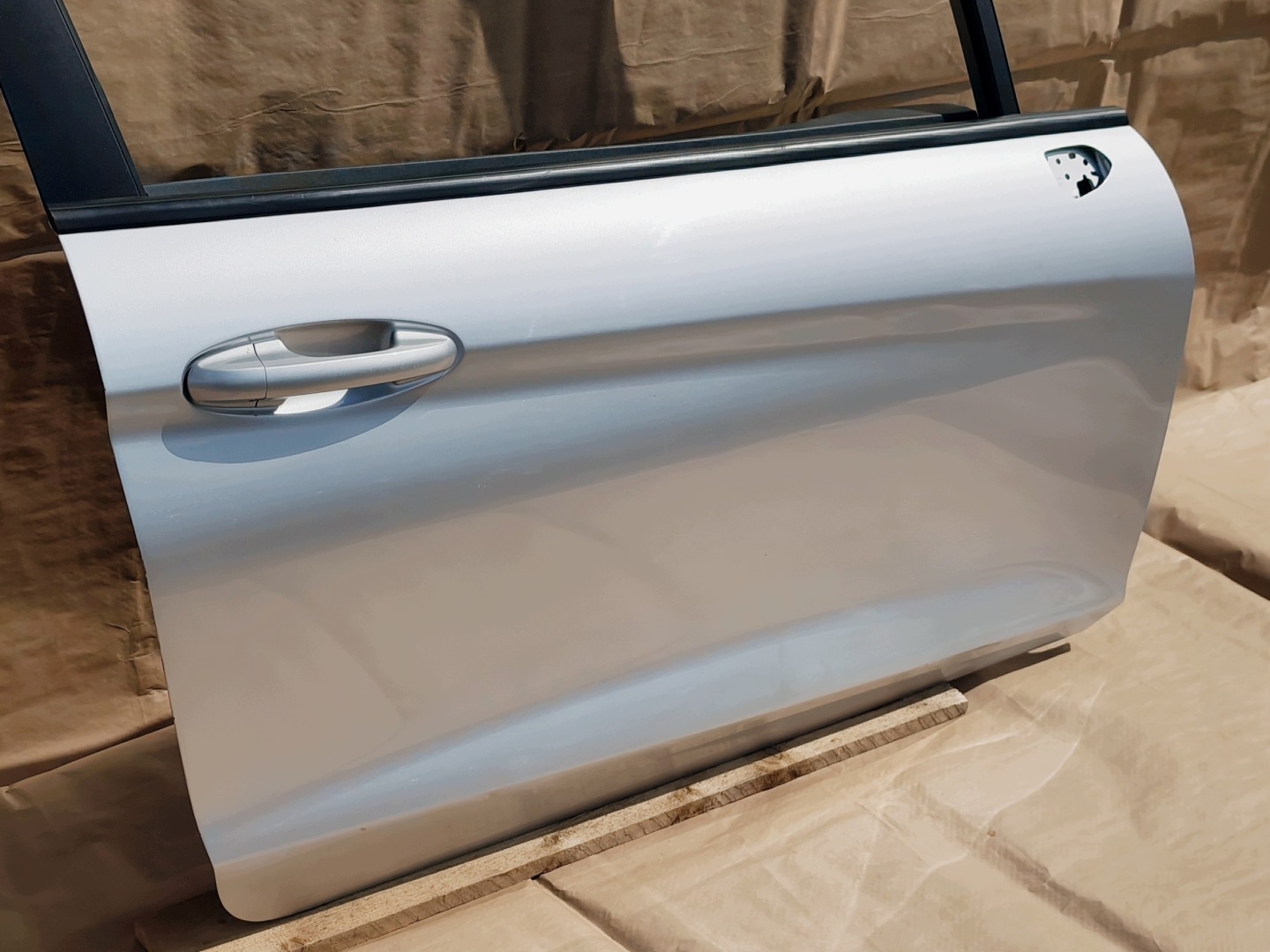 FORD FIESTA MK8 2017-2023 door right front MOONDUST SILVER 3DRZWI