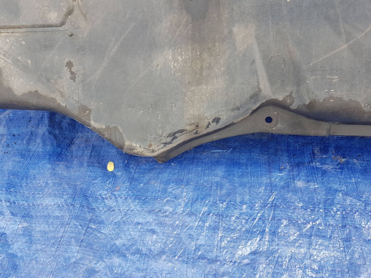 cover below engine bumper lower Mercedes E W211