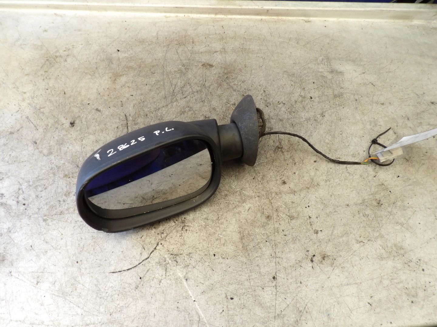 Dacia Logan mirror left