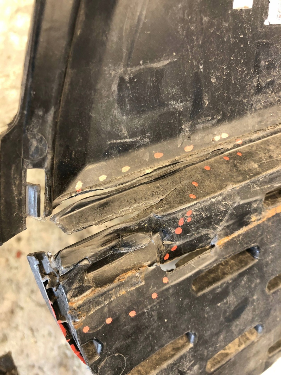 grid of a bumper front KIA PICANTO III 86560-G6000