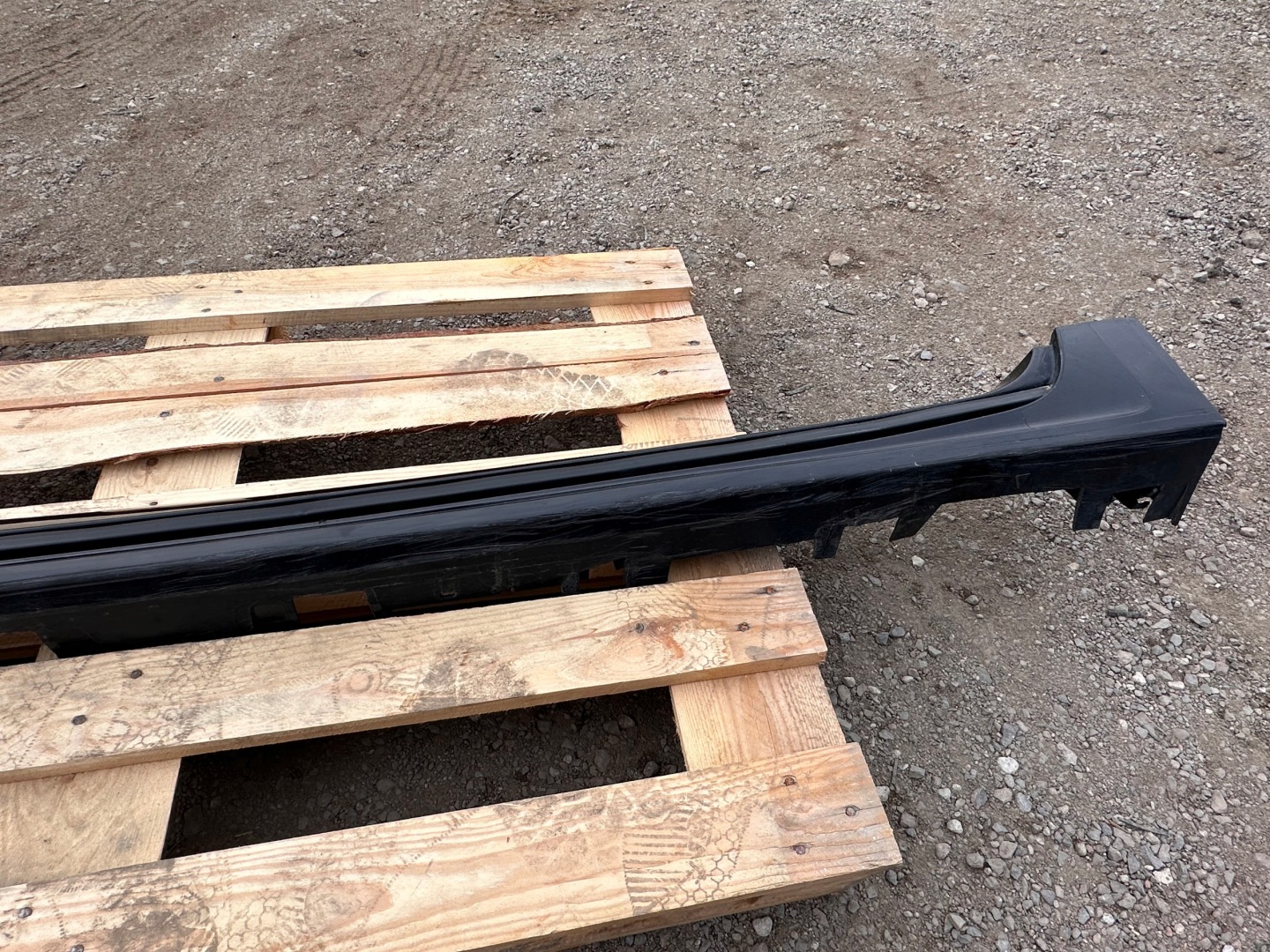 moulding threshold side threshold left left Lincoln Continental 2016+
