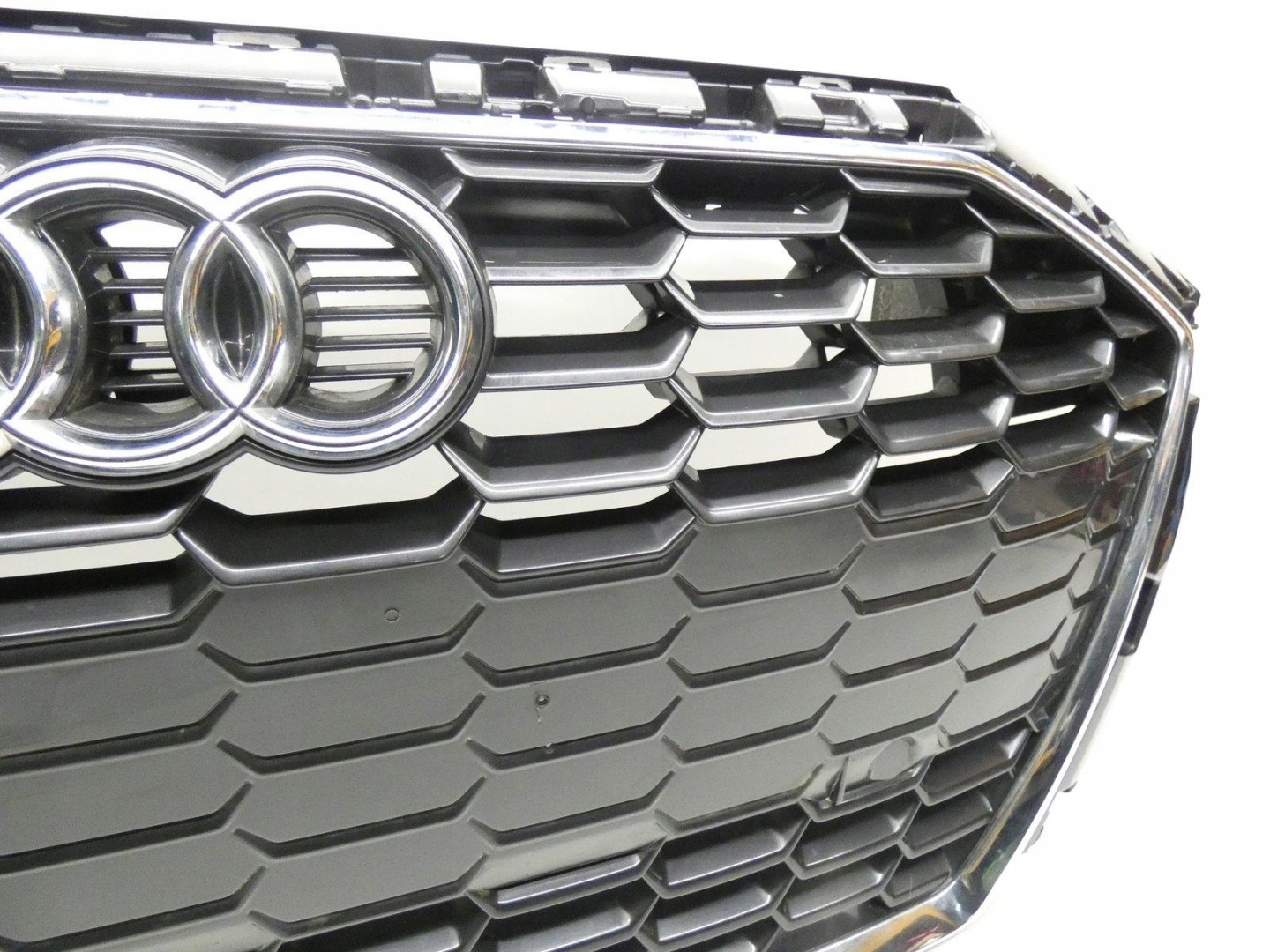 AUDI A3 8Y0853651A 2020- Grille Avant Pare choc