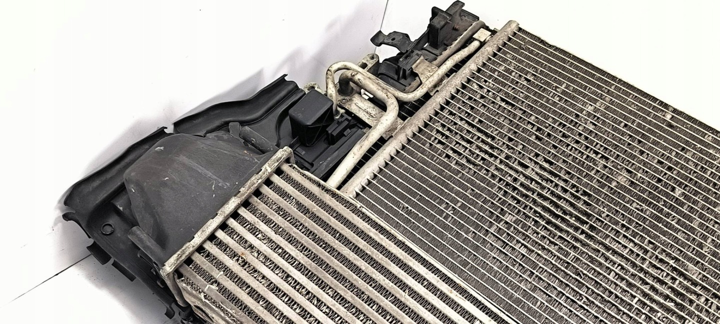support panel for radiators radiator 2.4 D VOLVO V60 and