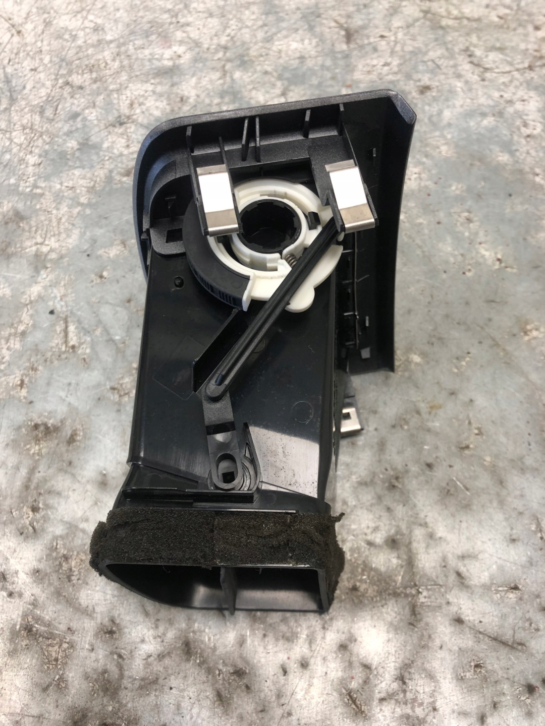 grid air conditioning devices right SKODA FABIA II 5J0819702
