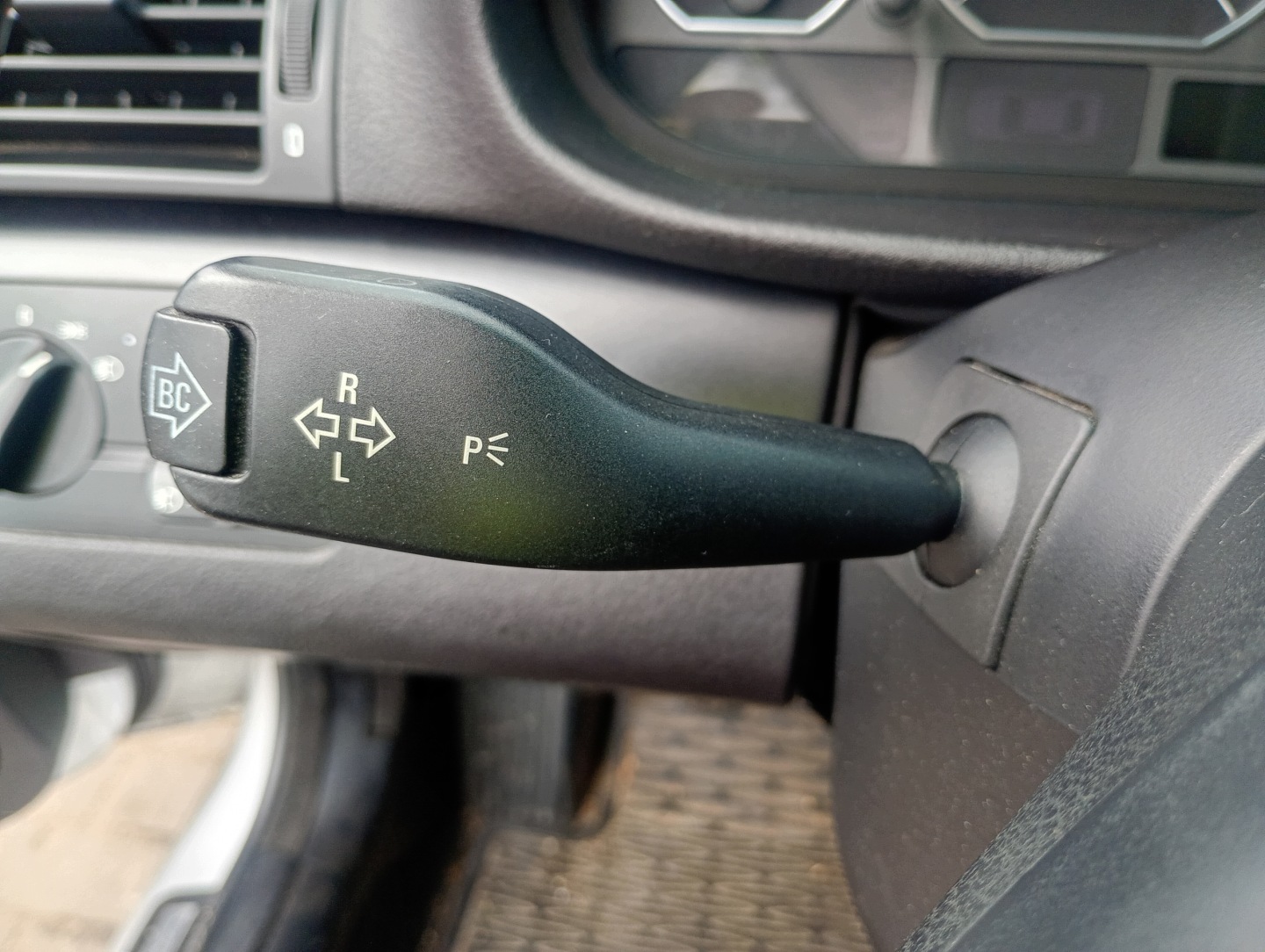 Interrupteur commande phares feux zespolony Volant BMW E46 FL TOURING 01-05 2.0