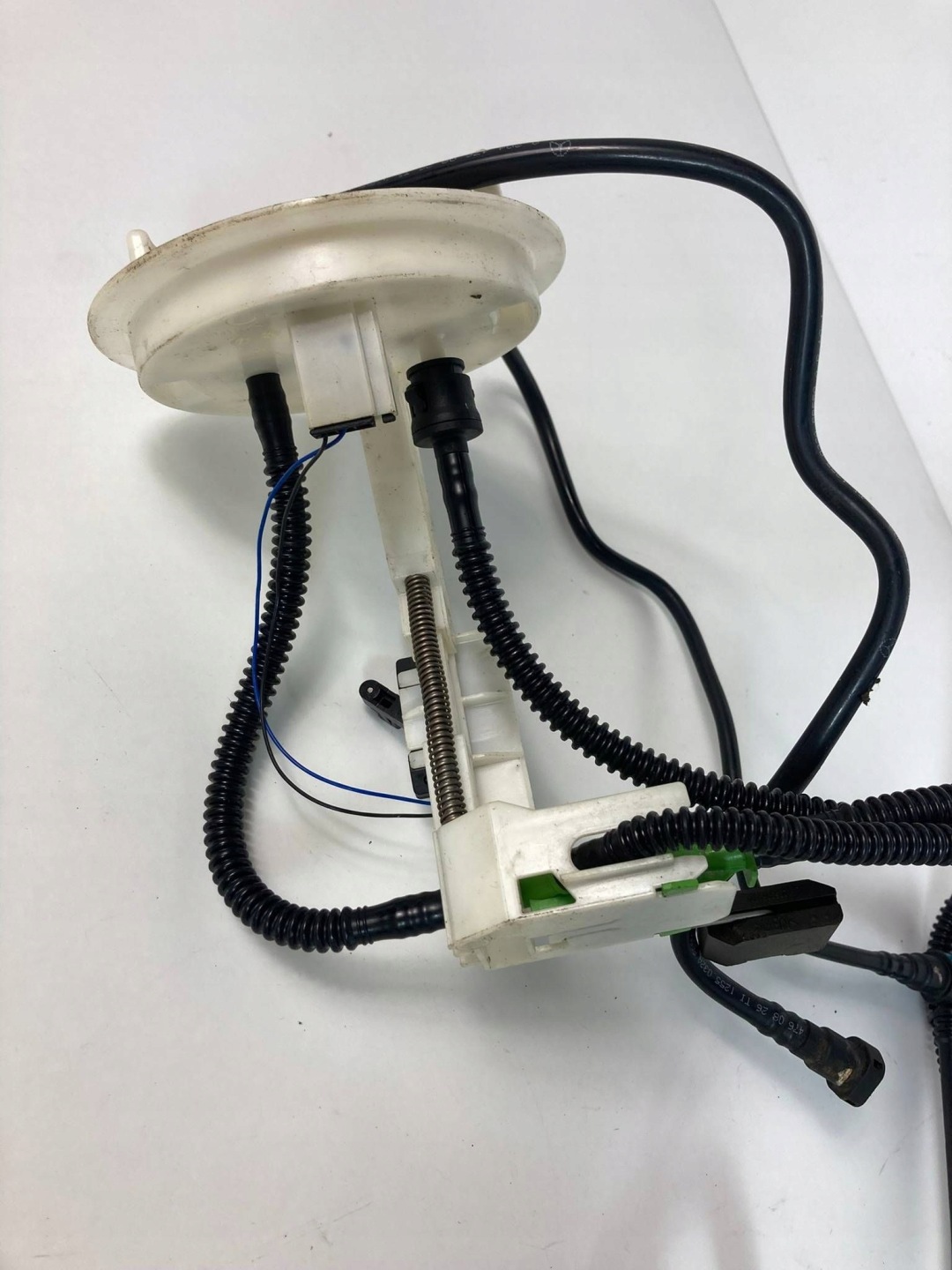 Mercedes-Benz E W212 2.2 CDI feed pump A2124703594