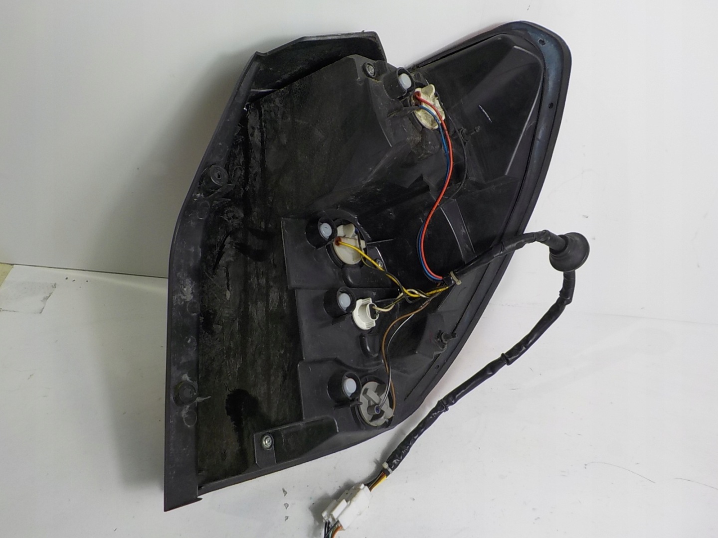 CHEVROLET CAPTIVA light left rear left rear part