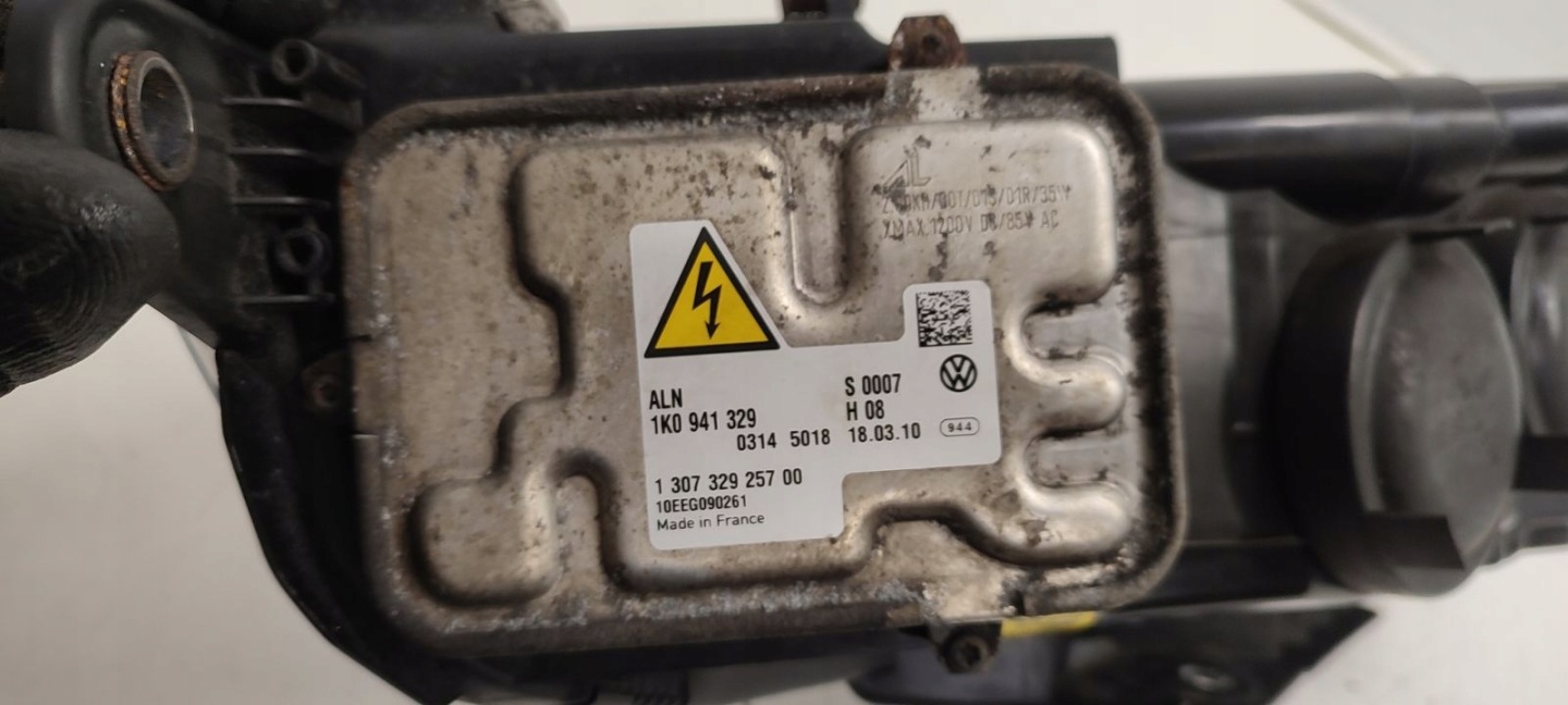 light front front left xenon VW Passat CC 2,0 TDI