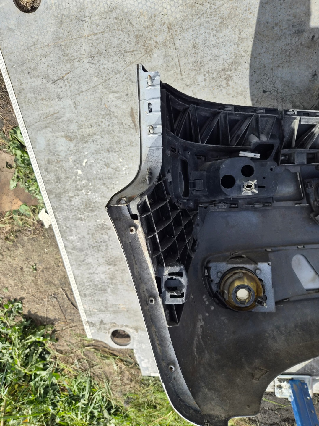 VW T5 Frontstoßstange vorne Caravelle Multivan schwarzer