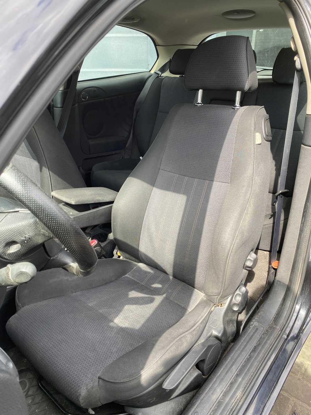 Alfa Romeo 147 FL 00-10 seat left driver´s
