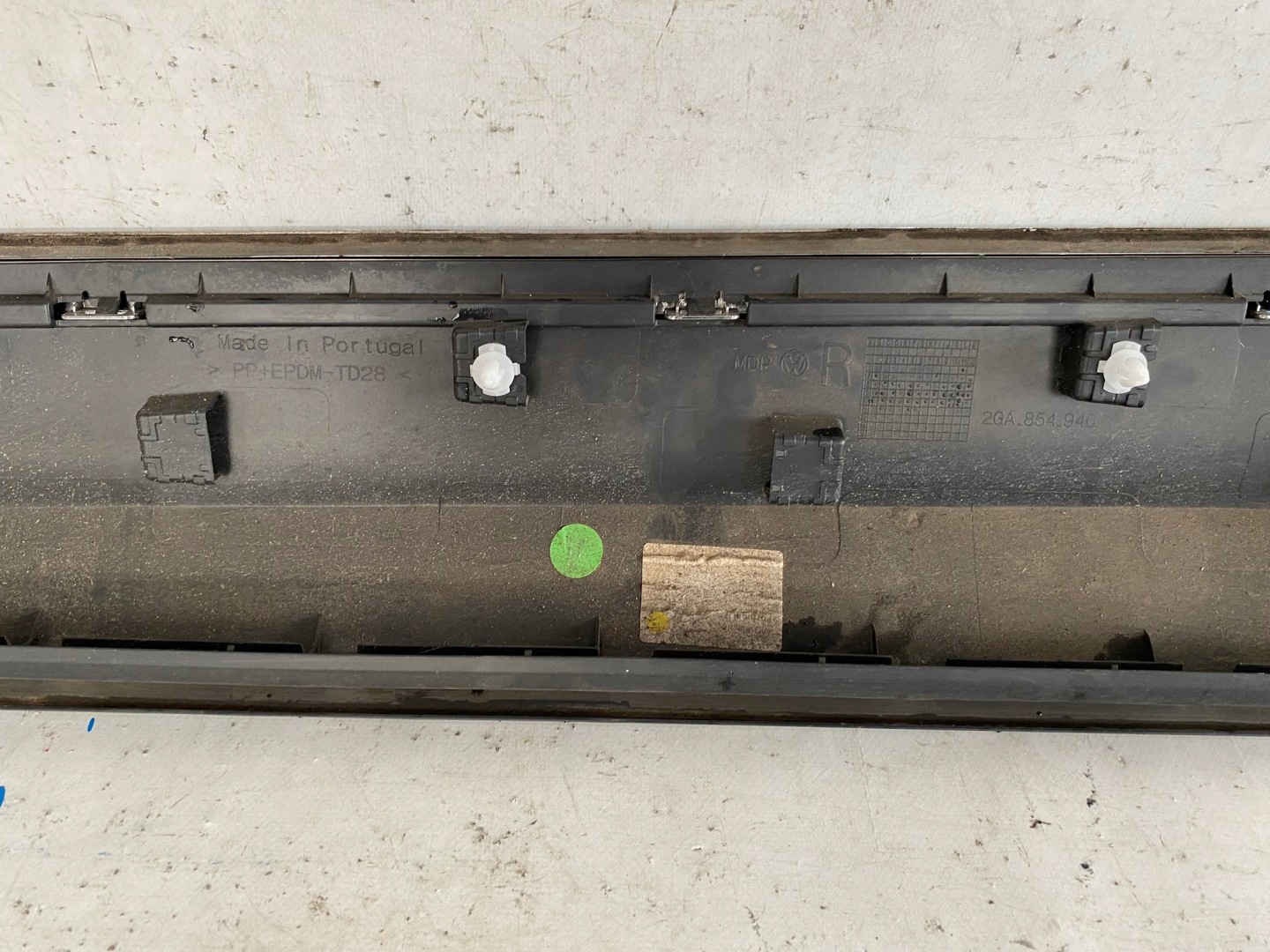 VW T-ROC 2GA 17- moulding door CHROM right front 2GA854940