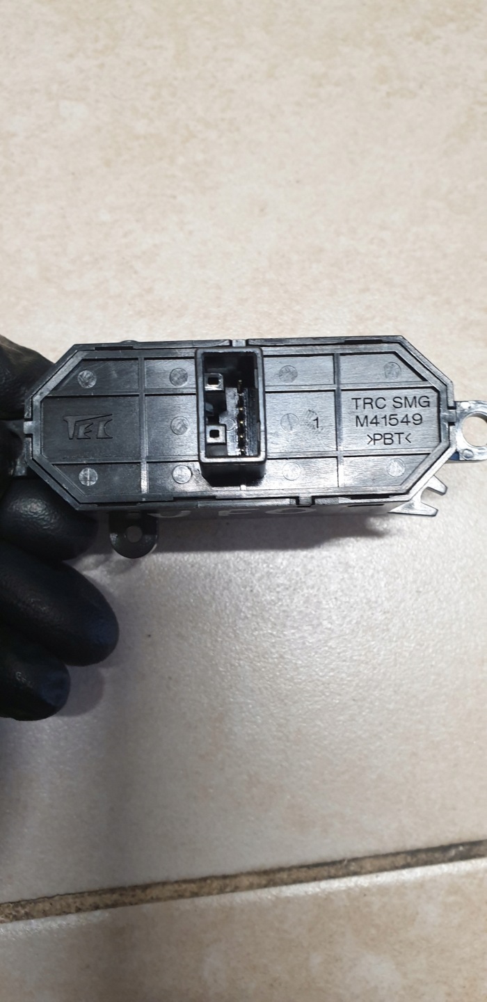 switch button VSA OFF HONDA CIVIC VIII 8 UFO M41549 OE EU
