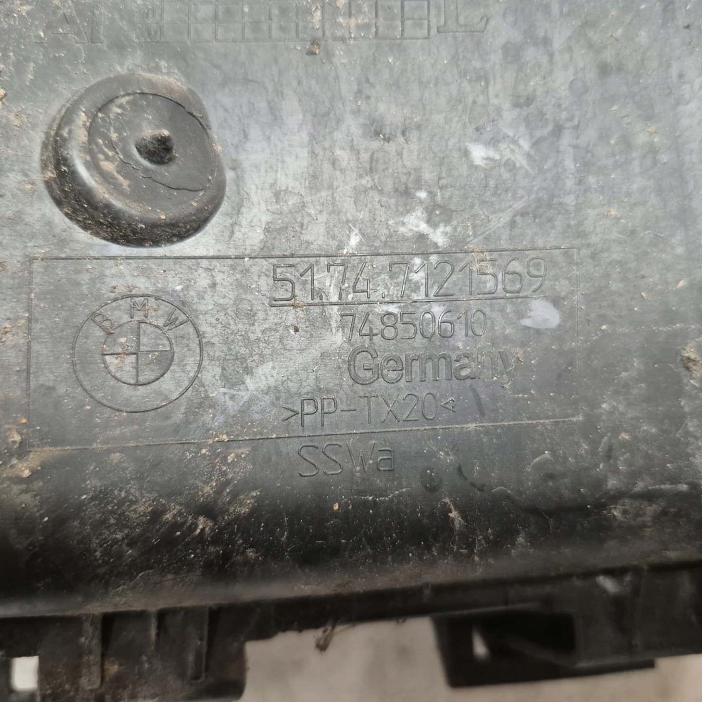 BMW 3 E90 E91 rohr luft DOLOT 7121569