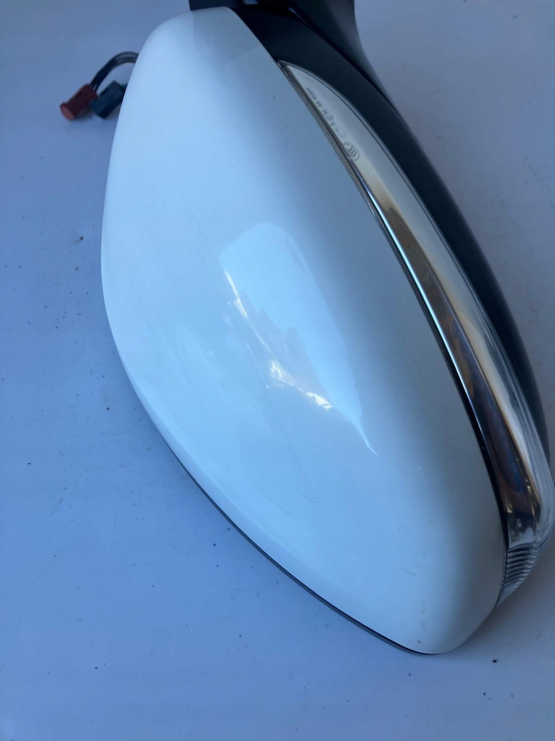 mirror right PEUGEOT 208 and EWP 9 PIN