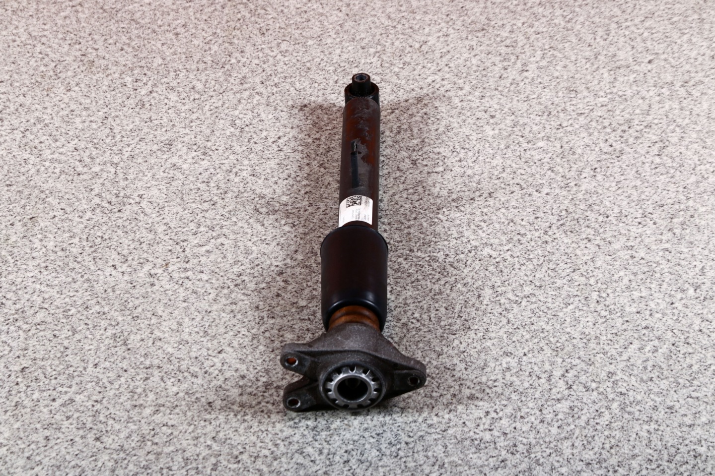 BMW G20 330dX shock absorber right left rear part 6879315