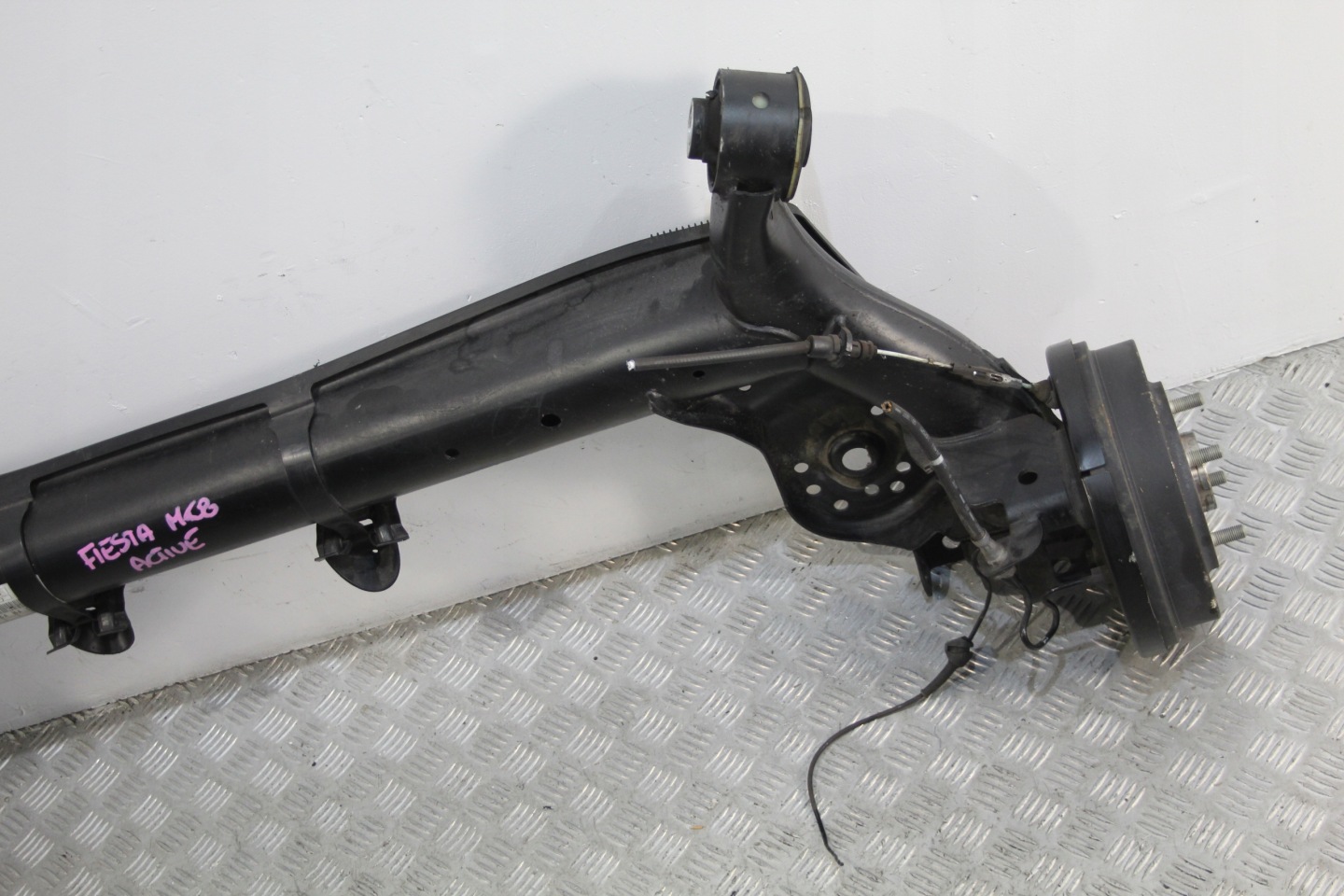 sider axis OSKA sususpension rear part FIESTA MK8