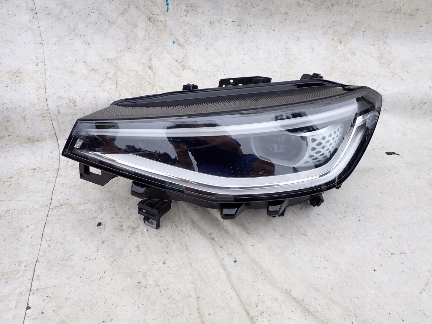 VW ID 4 ID.4 20-> light front front left FULL LED