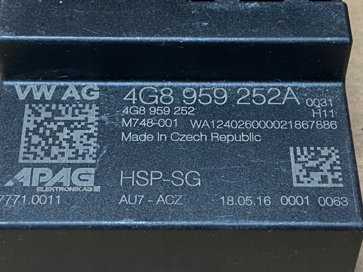 AUDI A7 4G control unit SPOILERA 4G8959252A