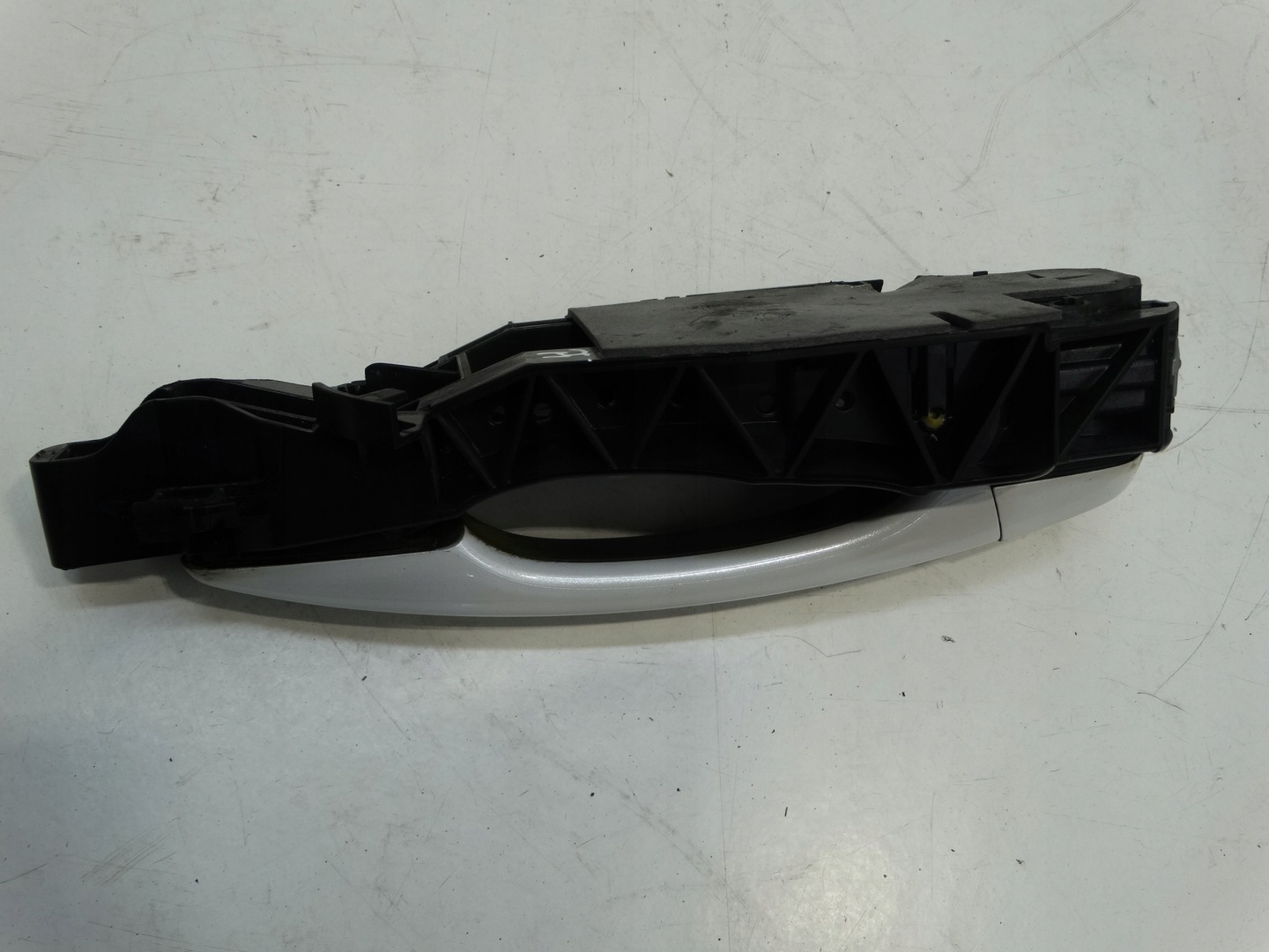 handle exterior right rear part PEUGEOT 3008 II GE0016532