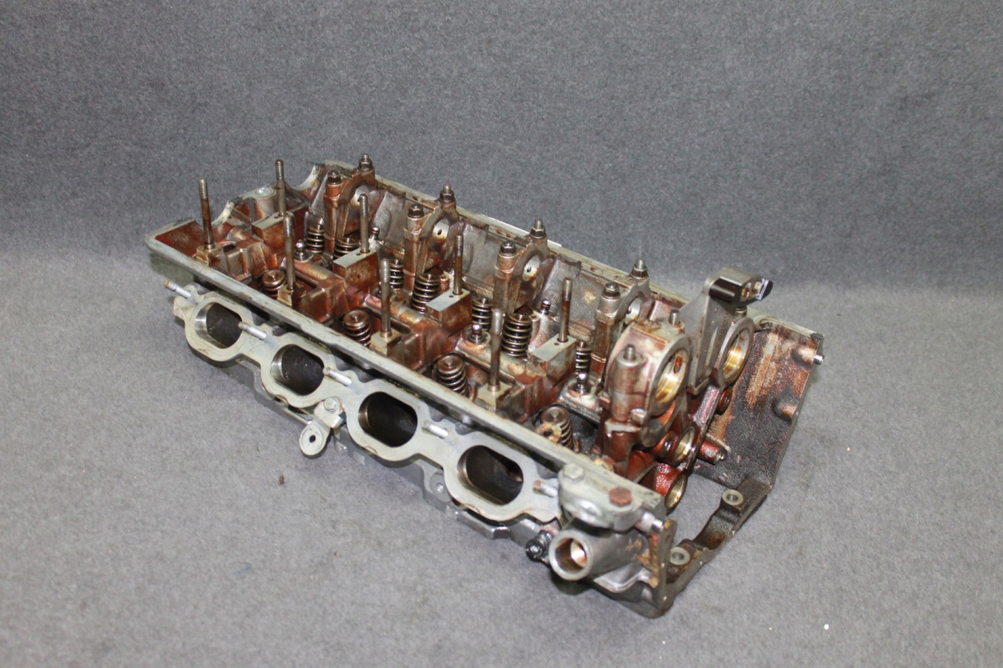 BMW E65 735i 3.5 3.6i N62B36A head. left ZYL 1-4 - 7506404