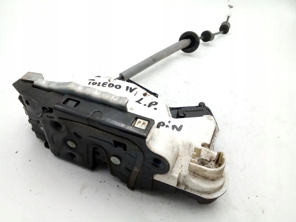 Seat Toledo IV 4 lock left front front 5E1837015A