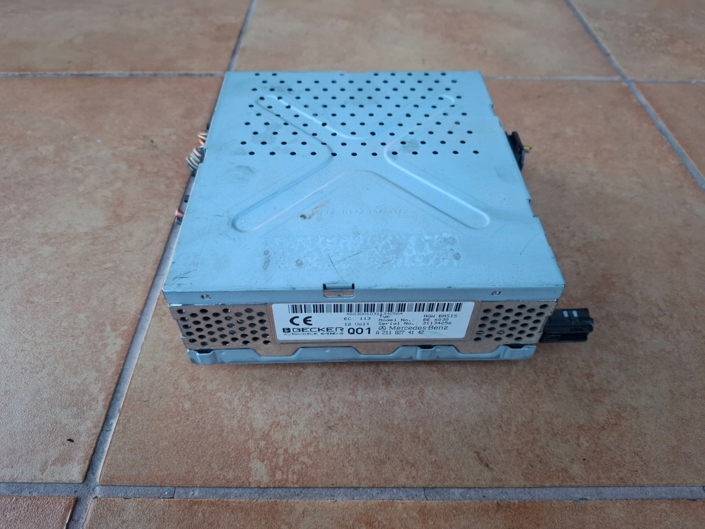 amplifier MERCEDES W211 A2118274142