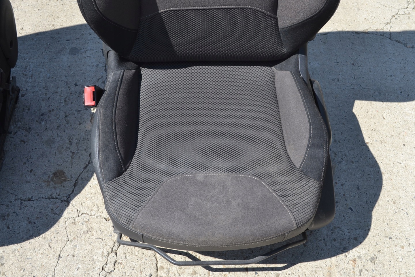 Citroen C3 II seat left or right front