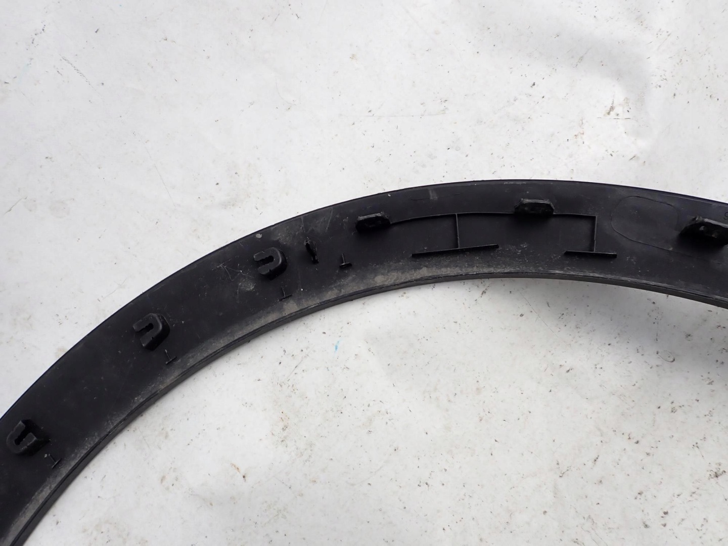 PEUGEOT 3008 II 2 16-> moulding cap left front