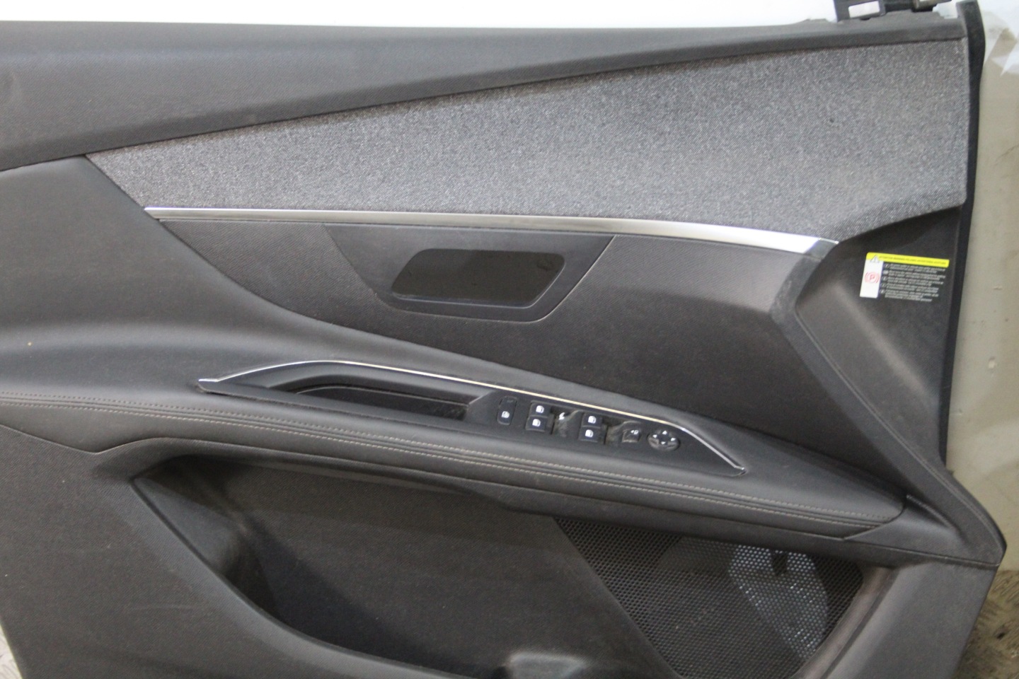 Sitze innere Halbleder PEUGEOT 3008 II
