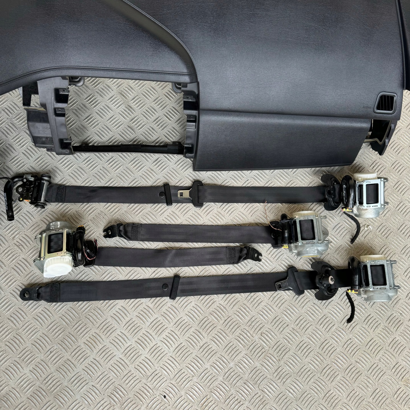 DASHBOARD COMPLETE AIRBAG CONSOLE TENSION BELTS COCKPIT JAGUAR E-PACE 2018 ROK
