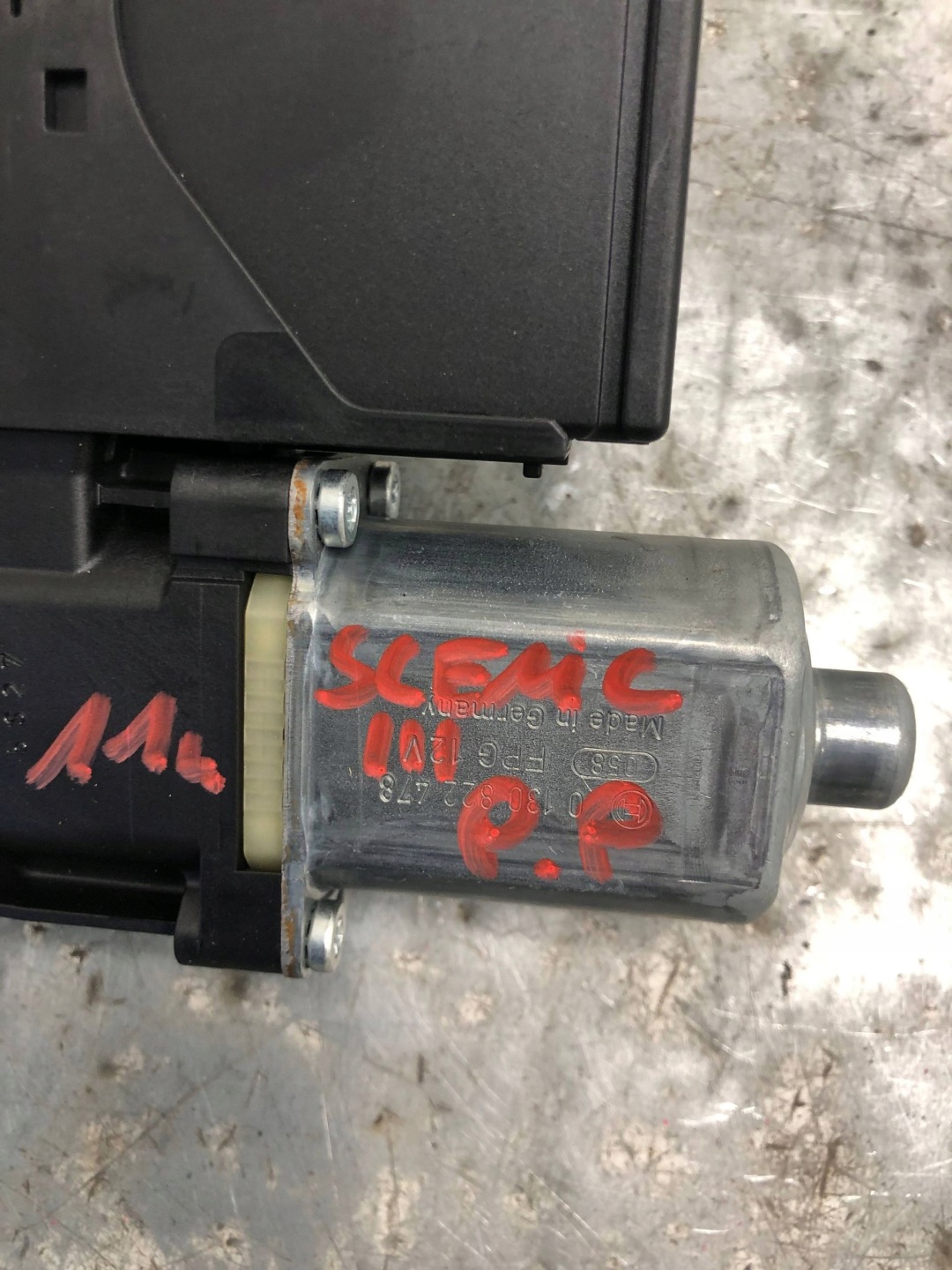 mini motor windows right front RENAULT SCENIC III 807302741R