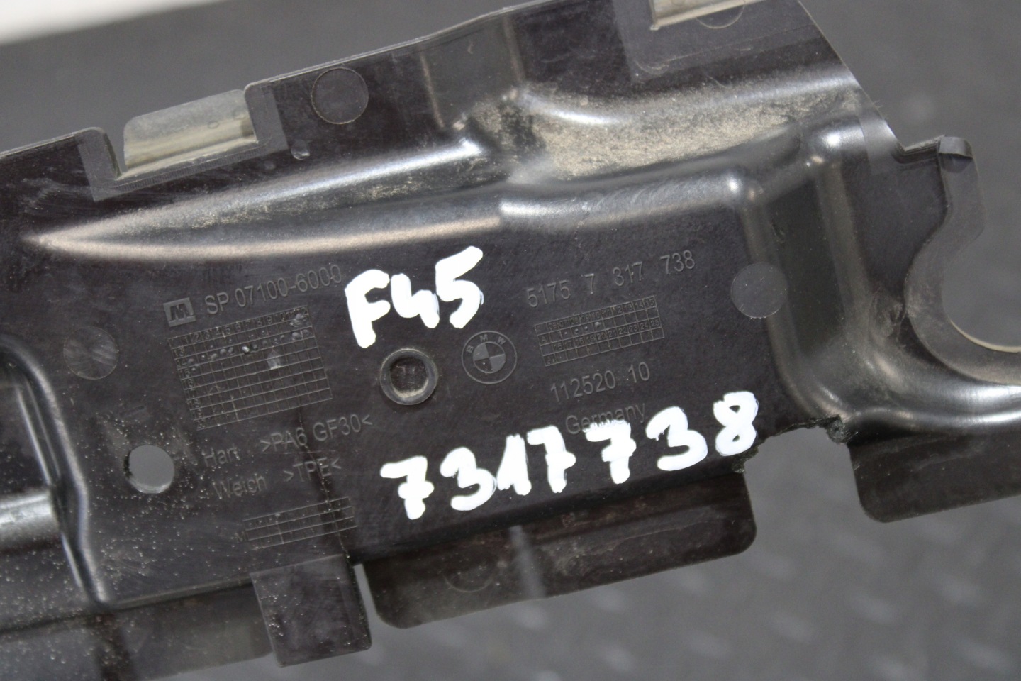 Blende Abdeckung wärmblech BMW 2 F45 ACTIVE TOURER 7317738