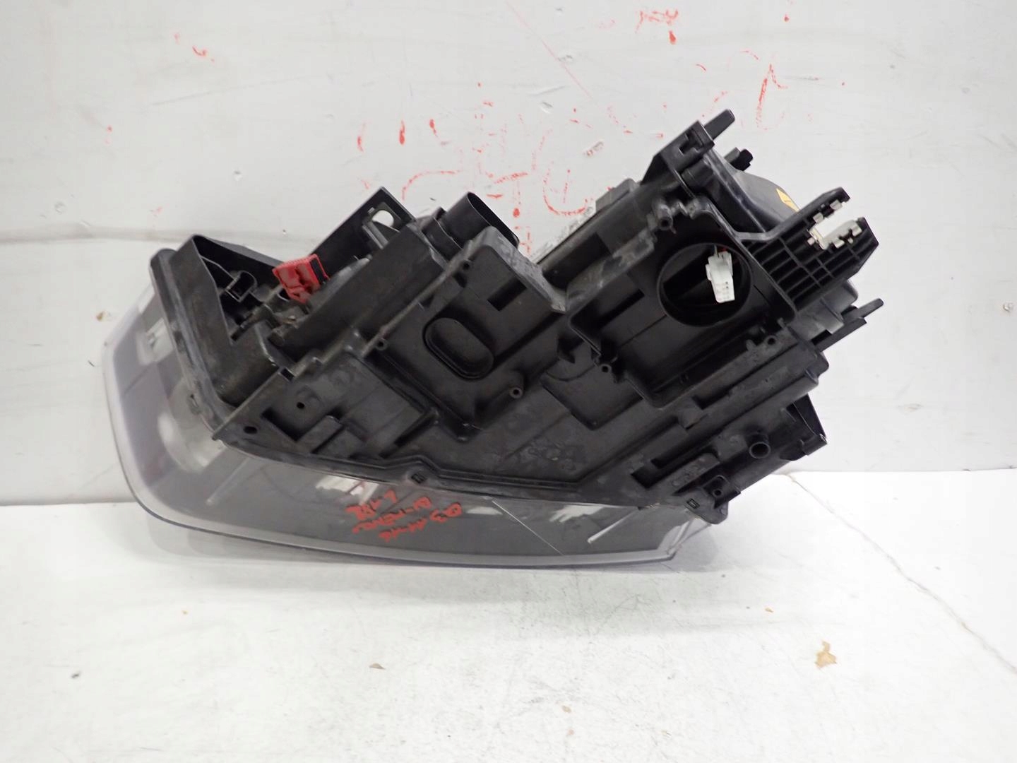 light front right AUDI Q3 11-16 BI-XENON 8U0941006