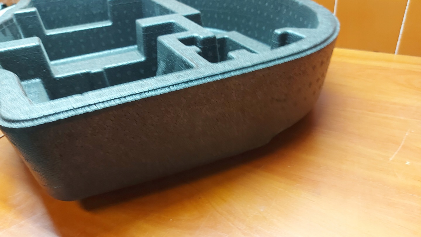 STYROPIOAN boot floor well TOYOTA YARIS III