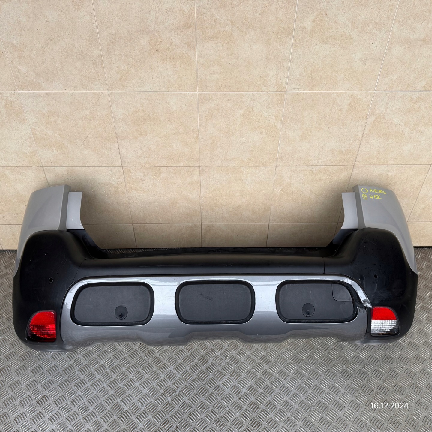 bumper rear complete CITROEN C3 AIRCROSS 2018 ROK 4 PDC