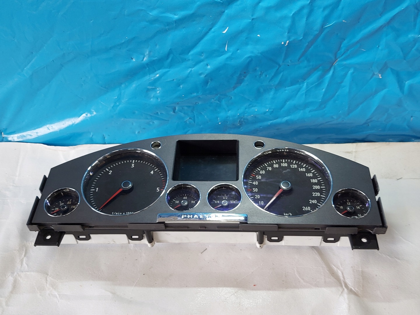 dials clock VW PHEATON 3.0 TDI 3D0920882N