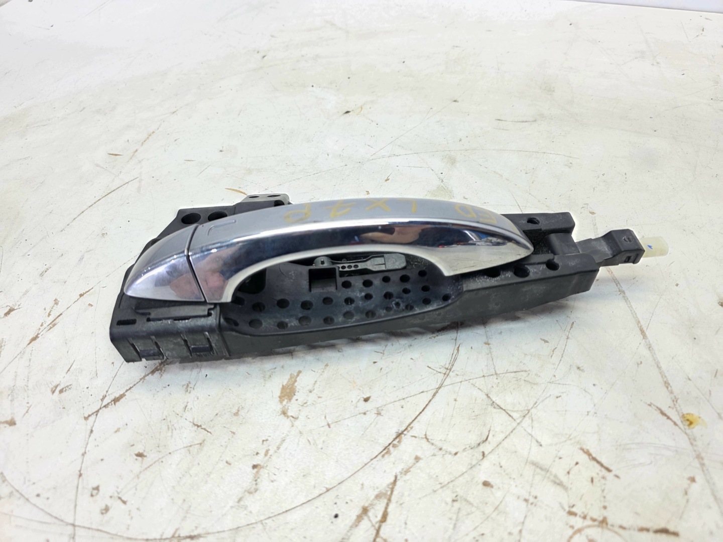 handle left AUDI A6 A7 A8 4H0837885 LX7P KEEYLES LED