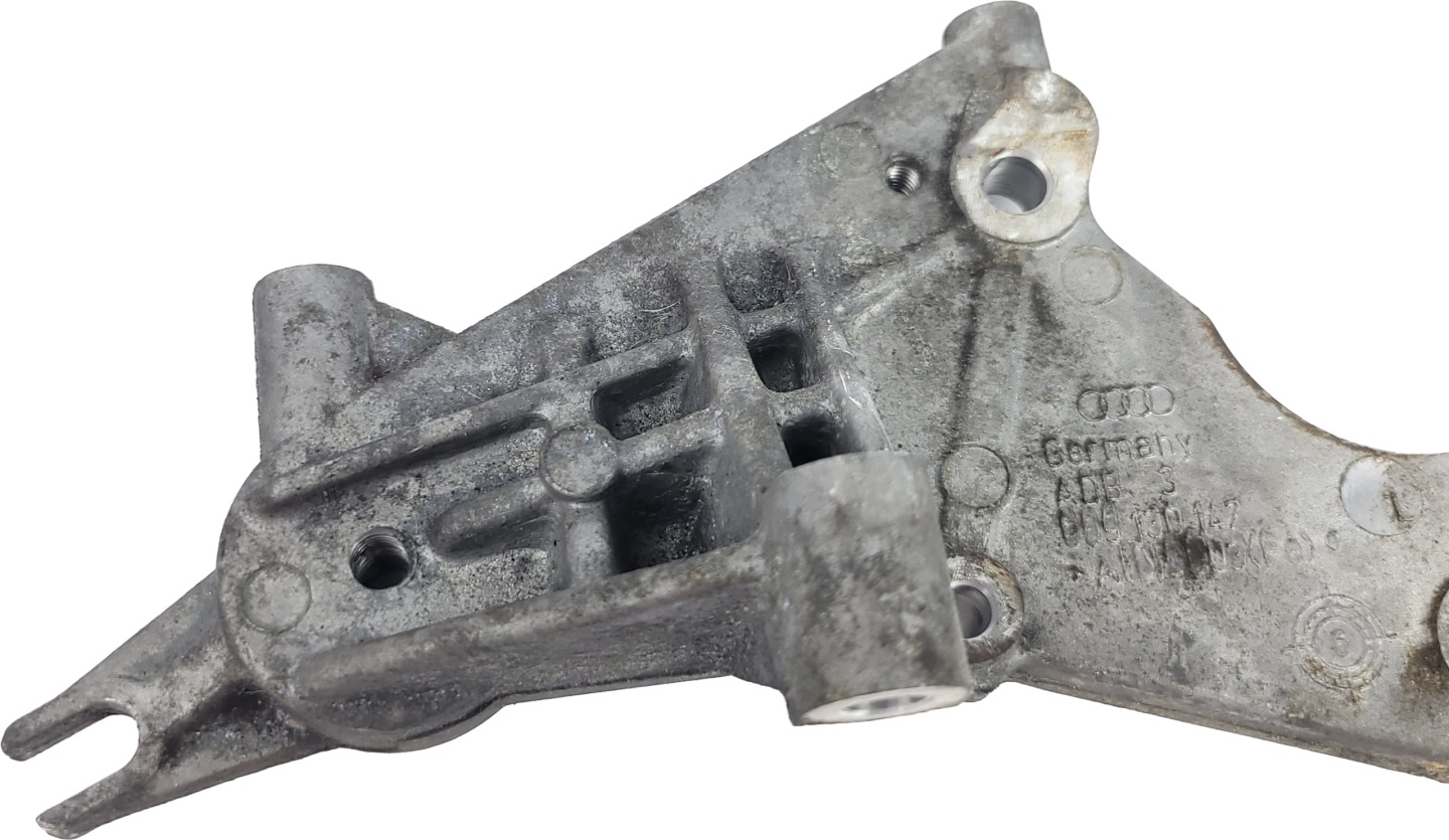 AUDI A6 C6 Q7 3.0 TDI Support Support plaque Console Pompe d’injection 059130147L