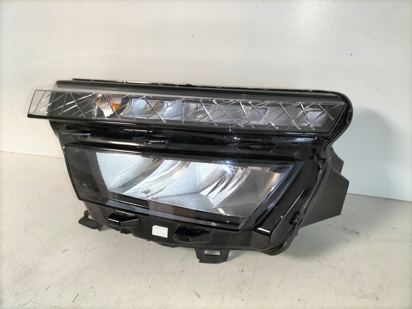 light front reflektor left SKODA KAMIQ 19- FULL LED CRYSTAL LIGHTING